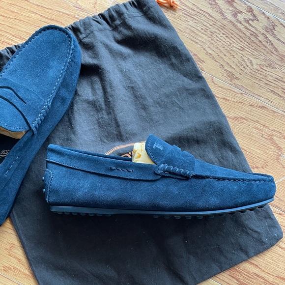 Blue suede Tods loafers main image 4